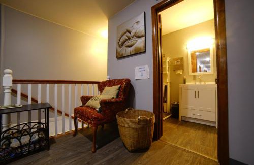 Airport Heights Community Council House | ShaligoHomes