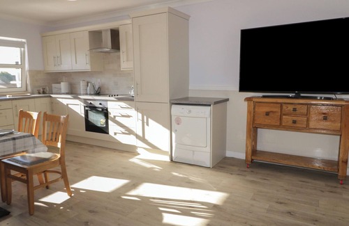 Markethill Cottage | SHALOM APARTMENT 100A, family friendly in Markethill