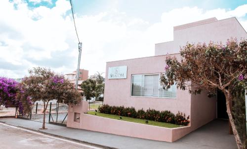 Nossa Senhora de Fatima Hotel | Shalom Pousada Capitólio