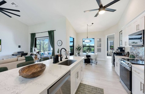 Pelican Apartment | Shalom Vacation Home