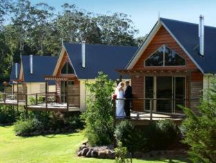North Tamborine Cabin | Shambala Eco Retreat