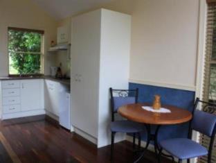 North Tamborine Cabin | Shambala Eco Retreat