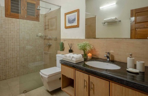 Bhimtal Bed & Breakfast | Shambhal House