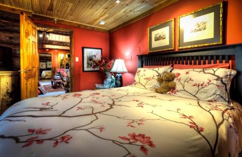 Trent Lakes Bed & Breakfast | Shambhala Bed and Breakfast