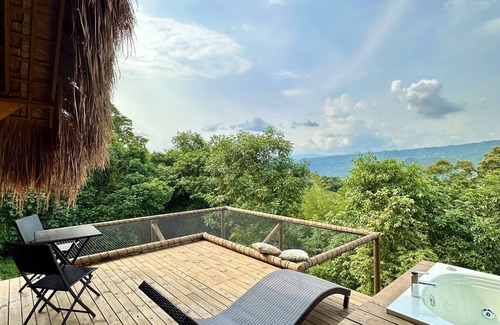 El Colegio Cabin | Shambhala El Retiro Ecohotel. Privacidad y Exclusividad Cerca a Bogotá