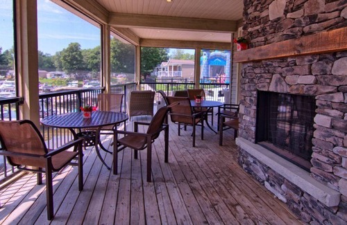 Washago House | Shamrock Bay Resort Cottage
