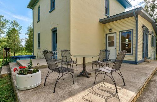Ashfield-Colborne-Wawanosh House | Shamrock Cottage