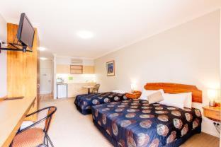 West Mackay Hotel | Shamrock Gardens Motel