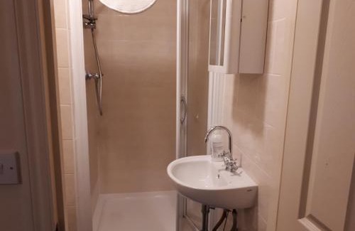 Gravesend House | Shamrock Guest House