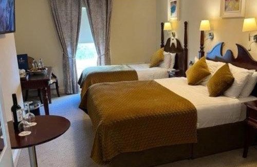 Lahinch Hotel | Shamrock Inn Hotel