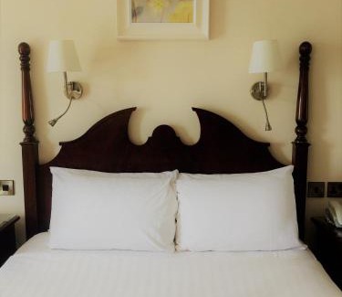 Lahinch Hotel | Shamrock Inn Hotel
