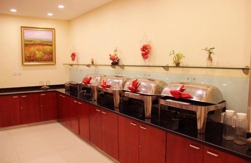 Pudong Hotel | Shanghai Ange Hotel - Next to Longyang Road Subway Station, Near New Internatonal Expo Center