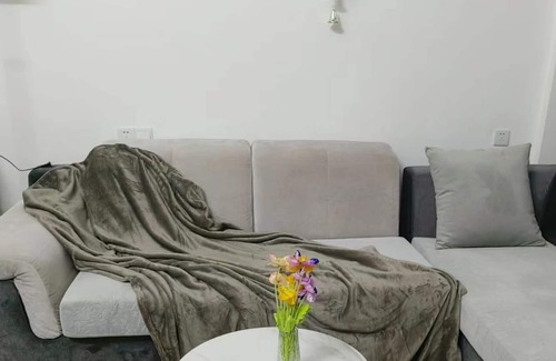 Xujiahui Apartment | Shanghai downtown Garden Apartment near spots