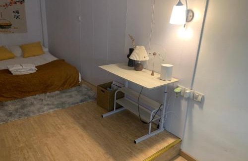 Huaihai Road Commercial Area Apartment | Shanghai Garden Historical loft Apartment with courtyard and citywalk- Near Downtown Wukang Road