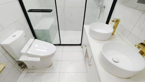 Huaihai Road Commercial Area Apartment | Shanghai Hills & Aromahome UrbanLuxe Family bnb close to Mid Huaihai rd