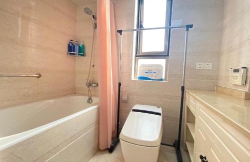 Huaihai Road Commercial Area Apartment | Shanghai Hills & Moment Family house close to The Bund