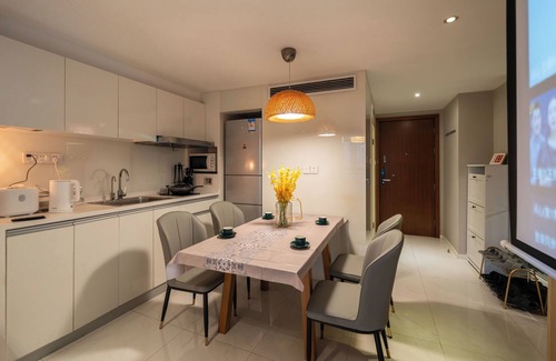Downtown Shanghai Apartment | Shanghai Hills & Wanye Spacious Family Suites