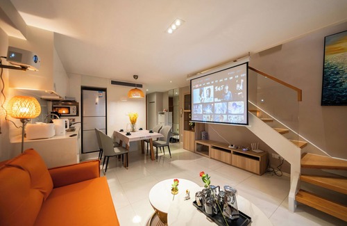Downtown Shanghai Apartment | Shanghai Hills & Wanye Spacious Family Suites