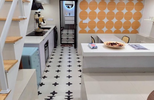 Huaihai Road Commercial Area Bed & Breakfast | Shanghai Hills& ZINN City Loft