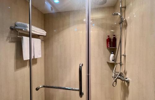 Yangpu Apartment | Shanghai Lerongju Boutique Apartment Metro Line 8 20meter