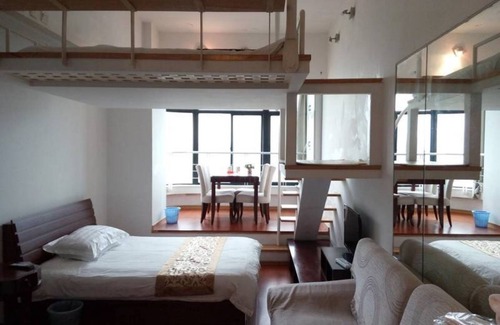Hong Kou House | Shanghai Qidian Apartment The Bund