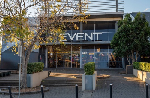 Shellharbour City Centre Apartment | Shangrila - Gorgeous, central apartment