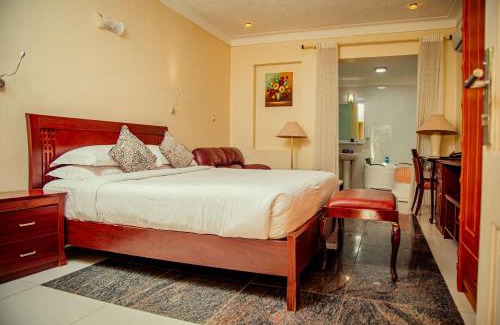 Muyenga Hotel | Shangri-la Hotel Muyenga