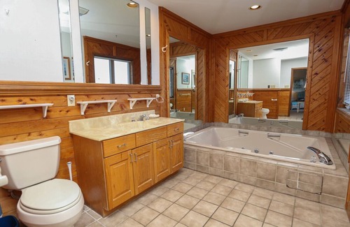 Tuckahoe House | “Shangri-la” is a 4 bedroom, 3 ½ bath oceanfront OBX property in the quaint town of Duck.