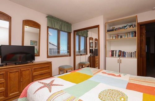 Tuckahoe House | “Shangri-la” is a 4 bedroom, 3 ½ bath oceanfront OBX property in the quaint town of Duck.