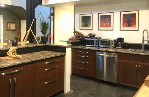 Juneau House | Shangri-La - Near Mendenhall Glacier and Auke Bay -DISCOUNTS ON TOURS!