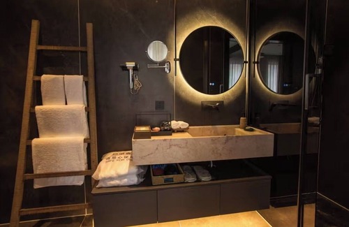 Jinping Qu Bed & Breakfast | SHANHELISONGDAIMEIXUETINGYUAN