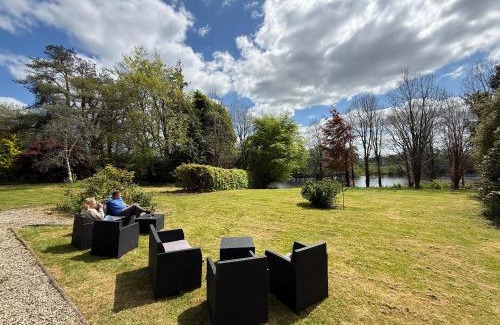 Parteen House | Shannon River House & Gardens