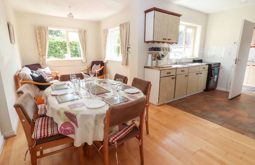 Puckaun Cottage | SHANNON VIEW, family friendly in Puckane, County Tipperary