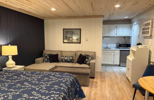 Bellaire House | Shanty Creek, Condo, Golf ,Sleeps 4, Pets welcome!