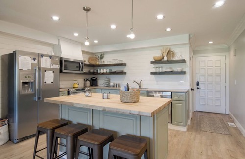 Bellaire Condo | Shanty Creek Condo - Pool/Beach Club Privileges ⛳️, 🎿,🏊, 🚴‍♀️,🍴& more