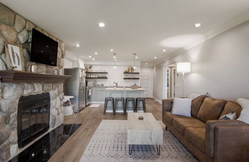 Bellaire Condo | Shanty Creek Condo - Pool/Beach Club Privileges ⛳️, 🎿,🏊, 🚴‍♀️,🍴& more