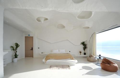 Shangri-La Hotel | Shanyuhai Pure White Cave Sea View Holiday Hotel View Designer Hotel