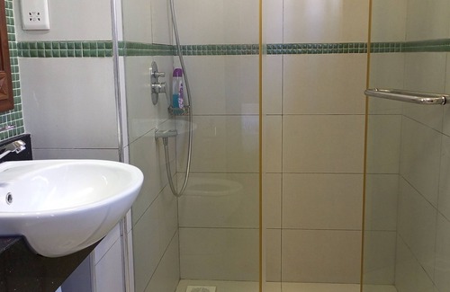 Gede Apartment | Shanzu Three Bedroom With Sea View