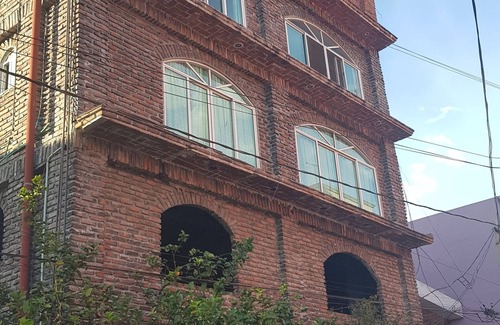 Coyoacan Apartment | Shared Room for travelers in Exchange to study in Unam