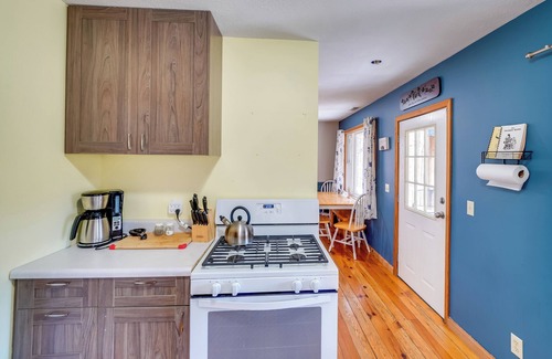 Rosedale Cottage | Shared Pond & Trails: Rosedale Cottage!