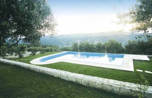 Darmarochori Villa | Shared Pool Apartment with Comfort