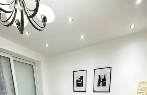 East Acton House | Shared Relaxing Room in Spacious House