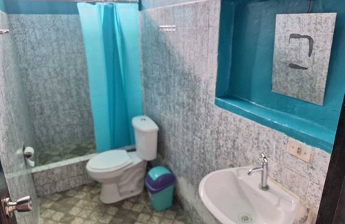 Iquitos House | Shared room with 6 beds, Wi-Fi and lockers en Iquitos