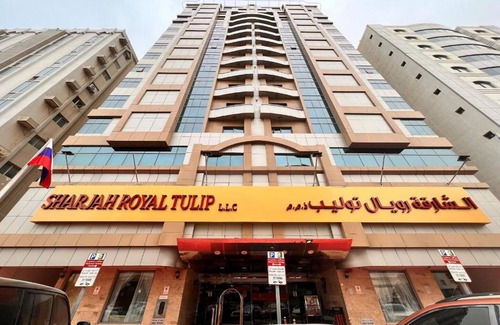 Sharjah House | Sharjah Views + Deluxe King | Tulip Escape