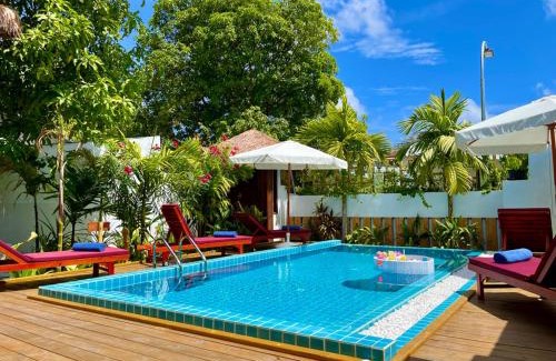 Fuvahmulah House | Shark Lounge