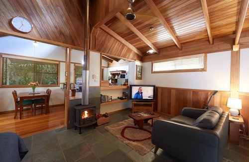 Malanda Bed & Breakfast | Sharlynn by the River