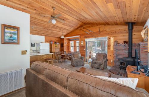 Arnold House | Shasky Retreat