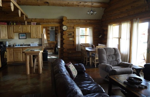 Crested Butte South House | Shavano Cabin -Quintessential Log Cabin Just Minutes from Town!