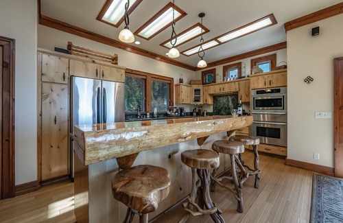 Shaver Lake Cabin | Shaver Dream View & SPA