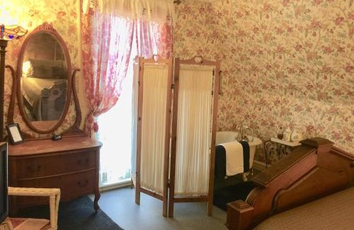 Ferndale Bed & Breakfast | Shaw House Inn